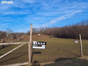 Csömörön telek/föld eladó