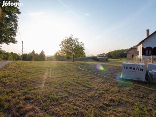 Eladó telek Bajon- meseszép panoráma, kiváló lehetőség!