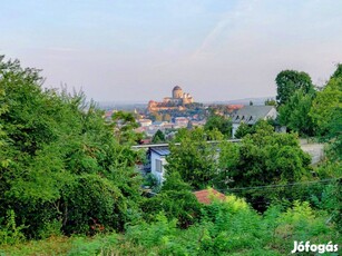 Esztergom - panorámás építési telek a belvároshoz közel