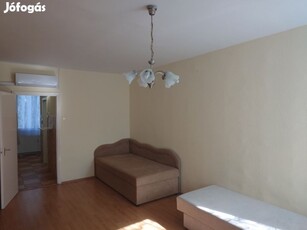 Gárdony, Szabadság út, 32 m2-es, 1. emeleti, társasházi lakás