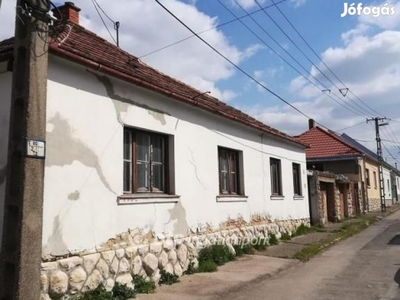Pécsi 113 nm-es ház eladó