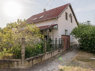 Eladó családi házSzeged