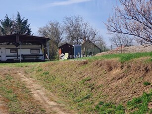 Eladó telek Balatonkenese