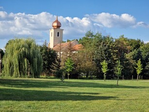 Eladó telek Pécs