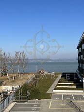 Eladó téglalakás Balatonlelle