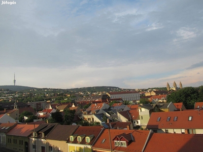 Panorámás egyetemvárosi lakás eladó! - Pécs, Baranya - Lakás