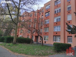 Eladó tégla lakás - Budapest