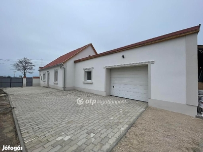 127 nm-es ház eladó Béb - Béb, Veszprém - Ház