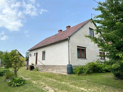 Eladó családi ház - Balatonudvari, Veszprém megye