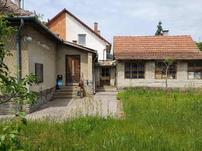 Eladó családi ház - Kiskunhalas, Attila utca