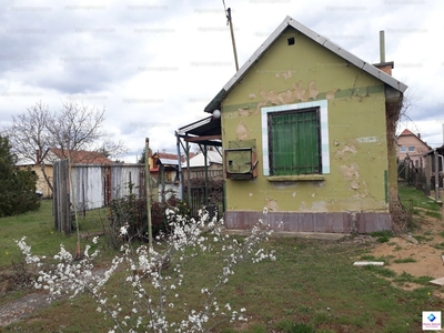 Eladó lakóövezeti telek - Sülysáp, Tápiósüly