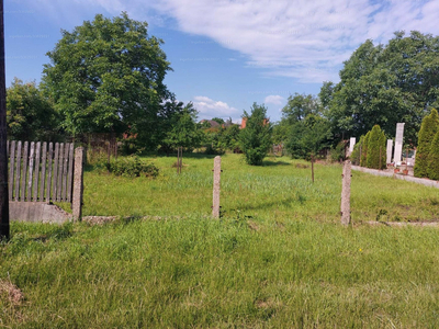 Eladó lakóövezeti telek - Szirmabesenyő, Mikes Kelemen utca