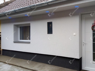 Eladó felújított ház - Debrecen