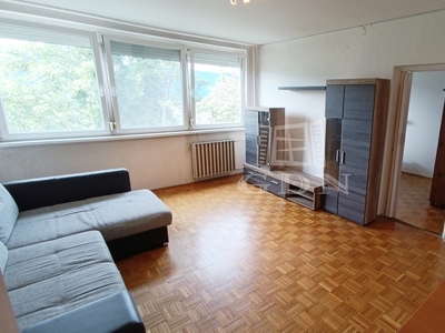 Eladó jó állapotú panel lakás - Budapest XIV. kerület