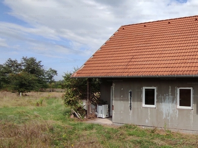 Eladó családi ház - Felcsút, Lethenyei Károly utca