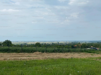 Eladó lakóövezeti telek - Győrság, Közép utca