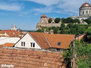 Családi ház és panzió Esztergomban a Szent Tamás-hegyen