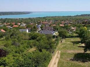 Eladó telekBalatonalmádi