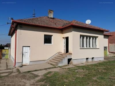 Ceglédbercel, ingatlan, ház, 260 m2, 42.000.000 Ft