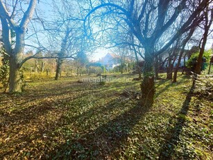 Eladó telekBudaörs