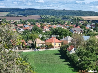 Tarjáni 40 nm-es ház eladó - Tarján, Komárom-Esztergom - Nyaralók, üdülők