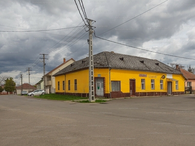 Eladó családi ház - Poroszló, Heves megye