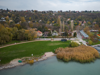 Eladó újszerű állapotú ház - Balatonfűzfő