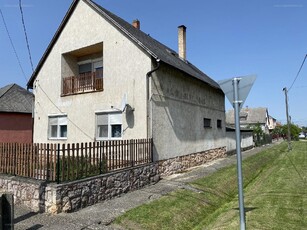 Kisbér, ingatlan, ház, 132 m2, 35.700.000 Ft