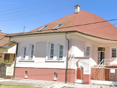 Mosonmagyaróvár, ingatlan, lakás, 226 m2, 99.000.000 Ft