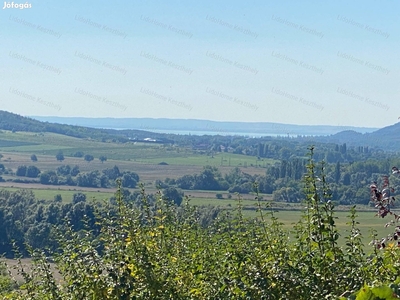 Balatoni panorámás zártkert a Csobánc lábánál - Gyulakeszi, Veszprém - Egyéb