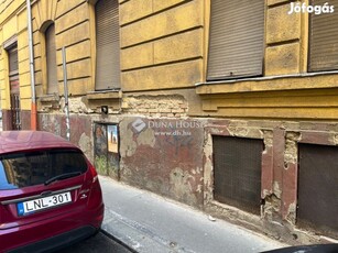 Eladó Üzlethelyiség, Budapest 8. ker.