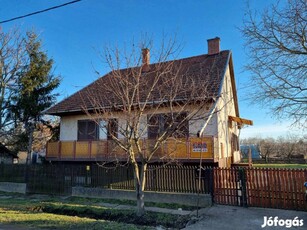 Kertes családi ház a Tisza -tónal, Tiszaörsön