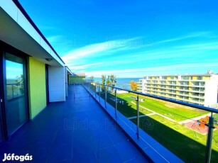 Siófok, Ezüstparton penthouse lakás eladó!