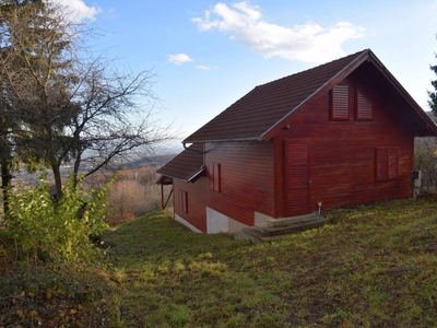 Kőszegen a Szabóhegyen panorámás újszerű állapotú nyaraló eladó - Kőszeg, Vas - Ház