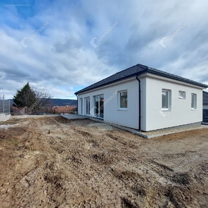 újépítésű, Kertváros, Tatabánya, ingatlan, ház, 80 m2, 79.900.000 Ft