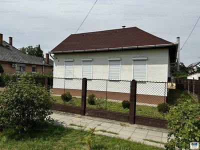 Eladó családi ház - Debrecen, Vukovics Sebő utca