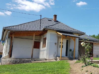 Eladó családi ház - Markaz, Fő utca