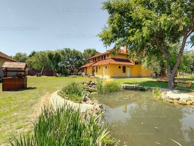 Eladó szálloda, hotel, panzió - Cserkeszőlő, Jász-Nagykun-Szolnok megye