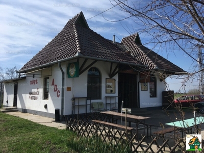 Eladó utcai bejáratos üzlethelyiség - Mezőkovácsháza, Orosházi út 3.