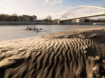 Kiadó panel lakás - Szeged, Alsó Kikötő sor 5.