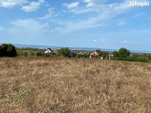 Siófok-Kilitiszőlőhegyen balatoni panorámás külterületi telek eladó!