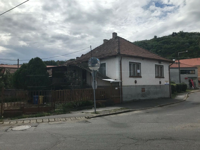 Eladó családi ház - Tokaj, Serház utca