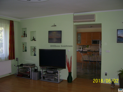 Eladó újszerű állapotú ház - Budapest XIV. kerület