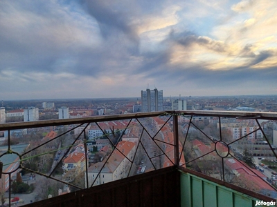 Szolnoki, Várkonyi téri örökpanorámás lakás - Szolnok, Jász-Nagykun-Szolnok - Lakás