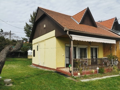 Balatonalmádi, ingatlan, nyaraló, 30 m2, 34.990.000 Ft