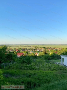 Eladó telek/földterület Győrújbarát 32 000 000 Ft