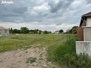 Érd, Bérc utca eladó lakóövezeti telek