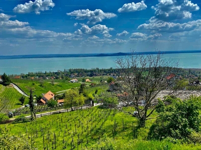 Eladó családi ház - Badacsonytomaj, Mandulás út