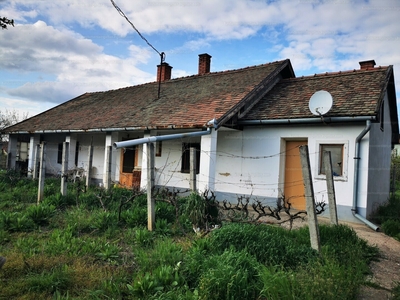 Eladó családi ház - Kunhegyes, Kiskakat utca