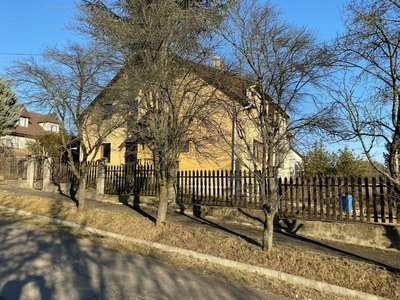 Eladó családi ház - Miskolc, Estike utca